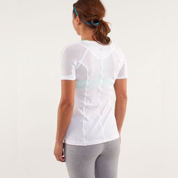 NWT LULULEMON PURI-TEE Breathable Short Sleeve Mesh Burnout White Size 10 - Picture 3 of 14